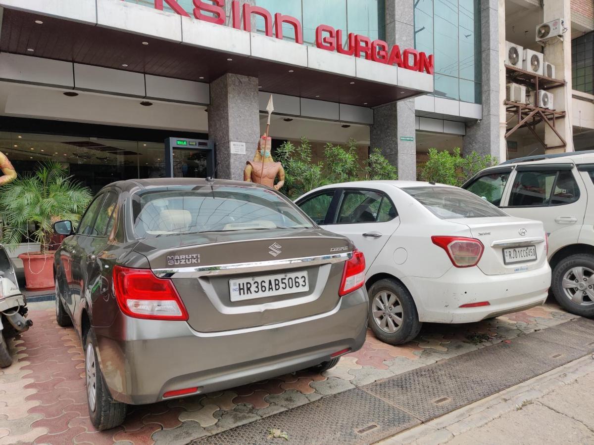 Hotel DS Clarks Inn Gurgaon Exteriör bild